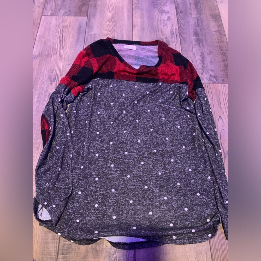 Maurice’s light long sleeve shirt.